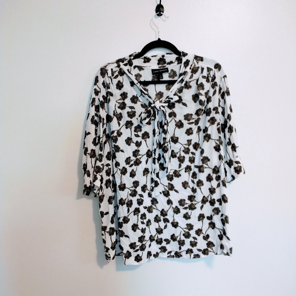 Lane Bryant black & white floral tie-neck blouse women’s plus size 22